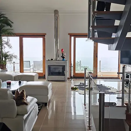 La Vague Villa Nazaré